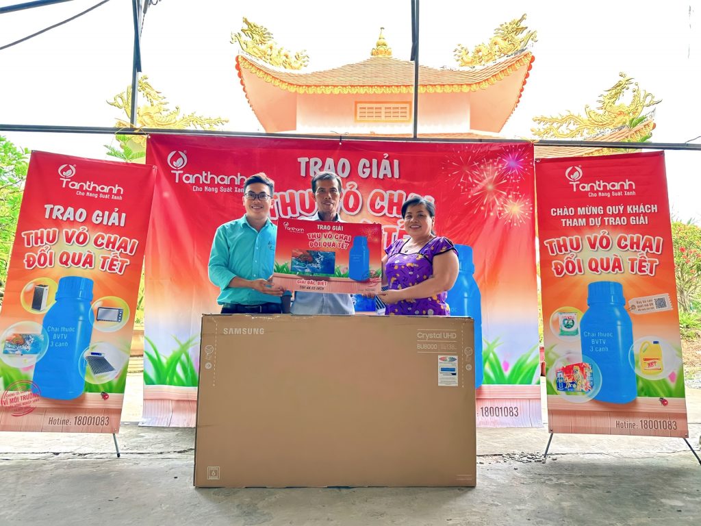 THU VỎ CHAI ĐỔI QUÀ TẾT 2023